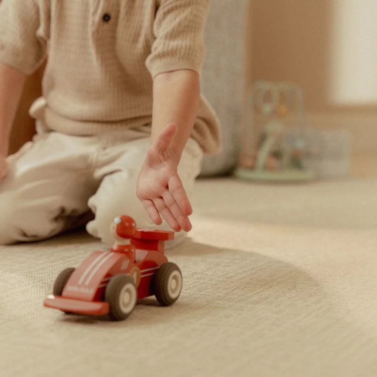 LITTLE DUTCH. Pullback race cars FSC