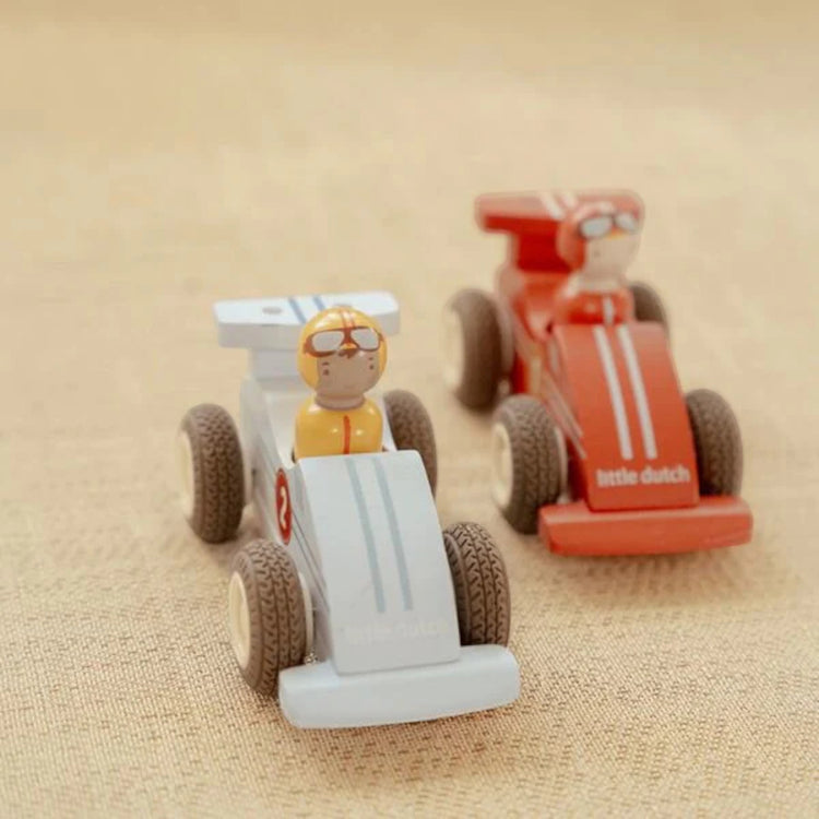LITTLE DUTCH. Pullback race cars FSC