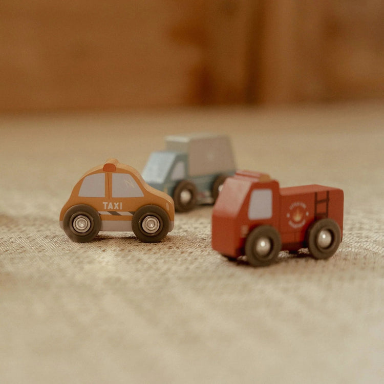 LITTLE DUTCH. Vehicle set FSC