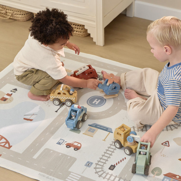 LITTLE DUTCH. Car play mat