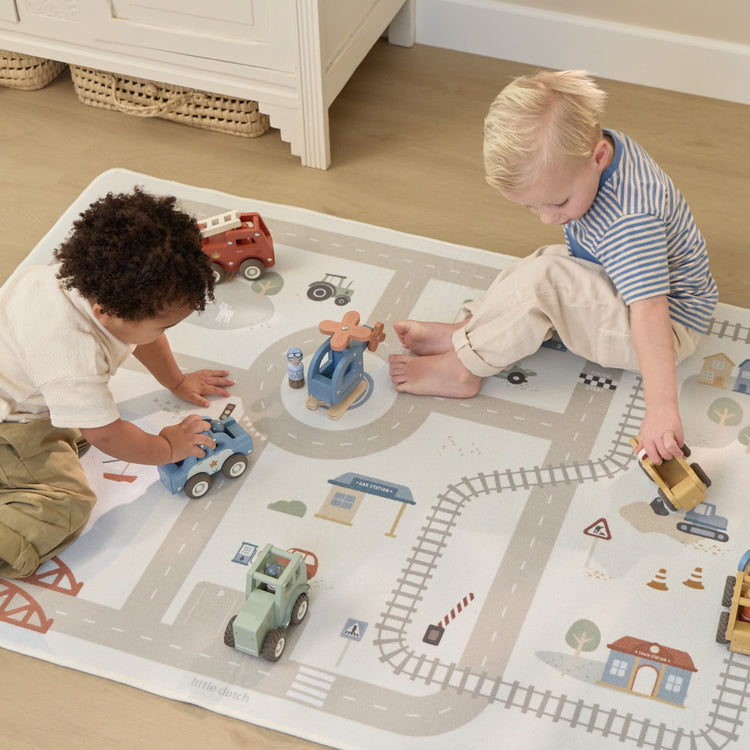 LITTLE DUTCH. Car play mat