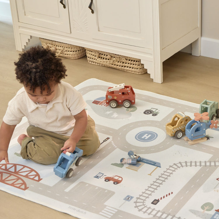 LITTLE DUTCH. Car play mat
