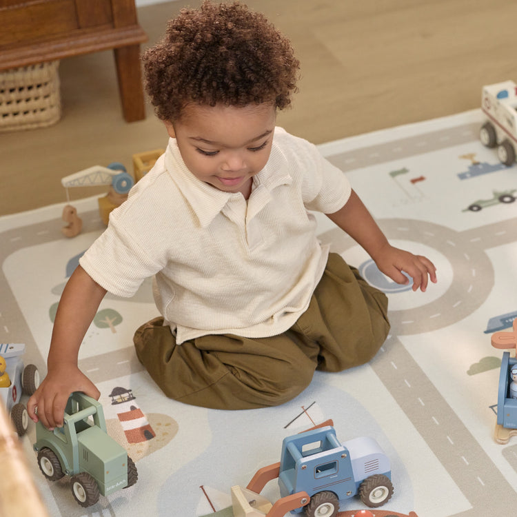 LITTLE DUTCH. Wooden Tractor with Pegdoll FSC