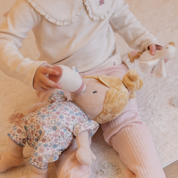 LITTLE DUTCH. Υφασμάτινη κούκλα μωρό Julia (40 εκ.)