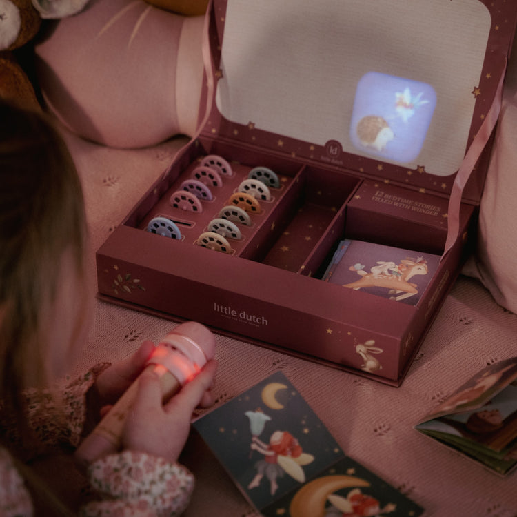 LITTLE DUTCH. Stories projector torch - Pink