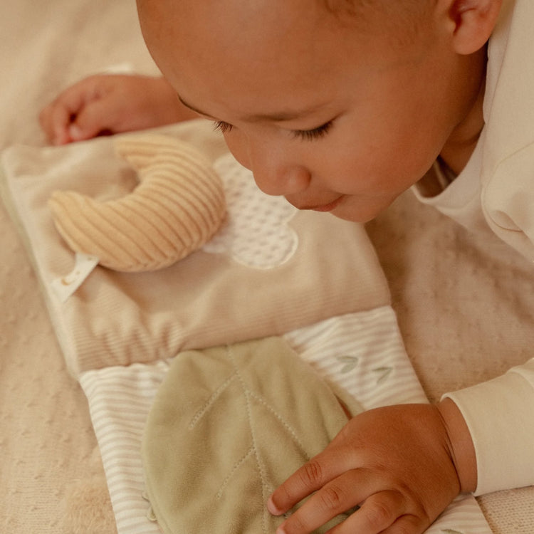 LITTLE DUTCH. Soft activity book Newborn Naturals GRS