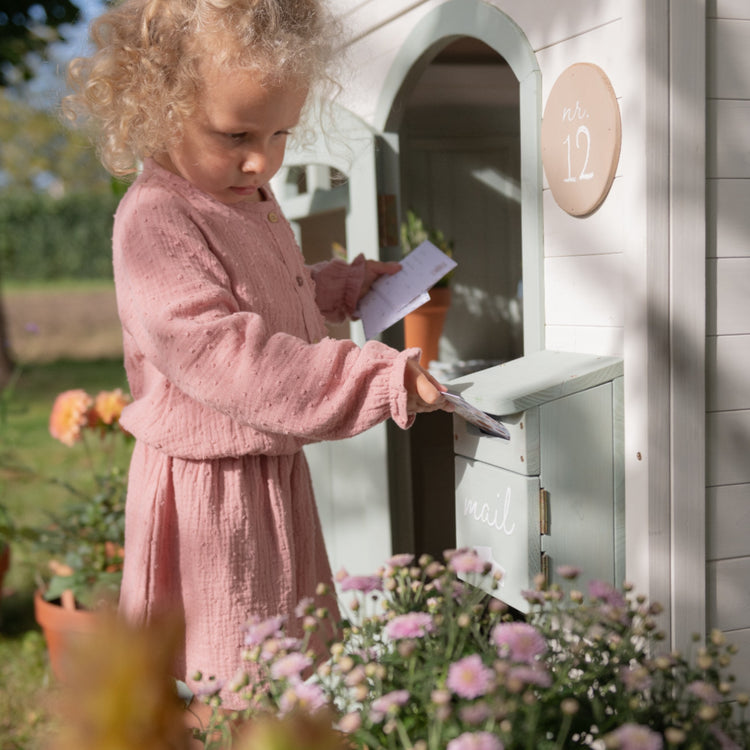 LITTLE DUTCH. Playhouse FSC