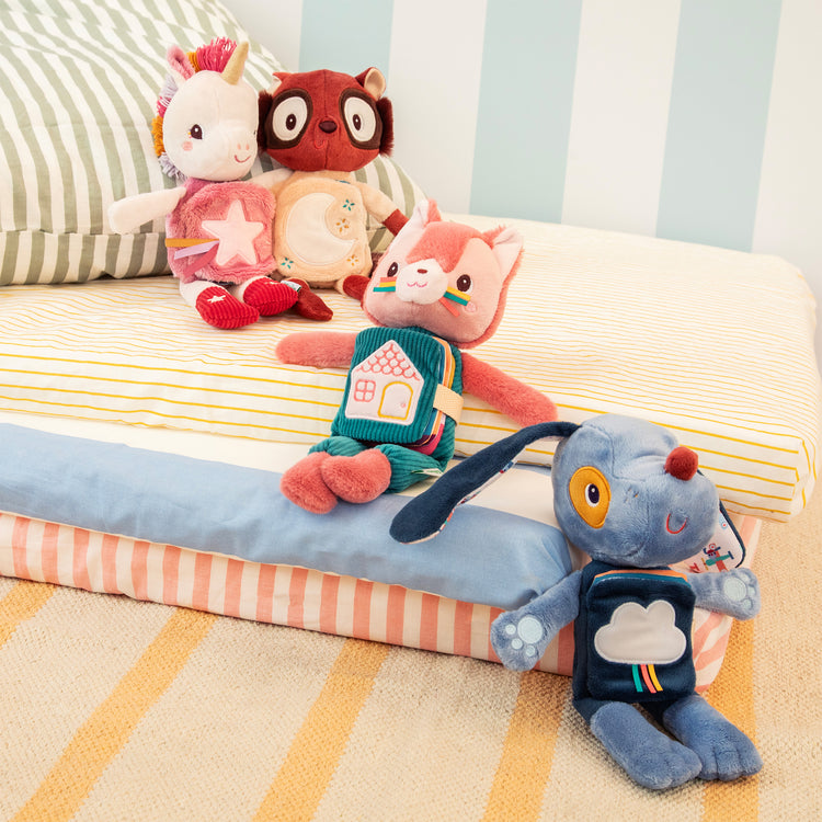 LILLIPUTIENS. Glow-in-the-dark soft toy and Fabric Book Elvis the Lemur