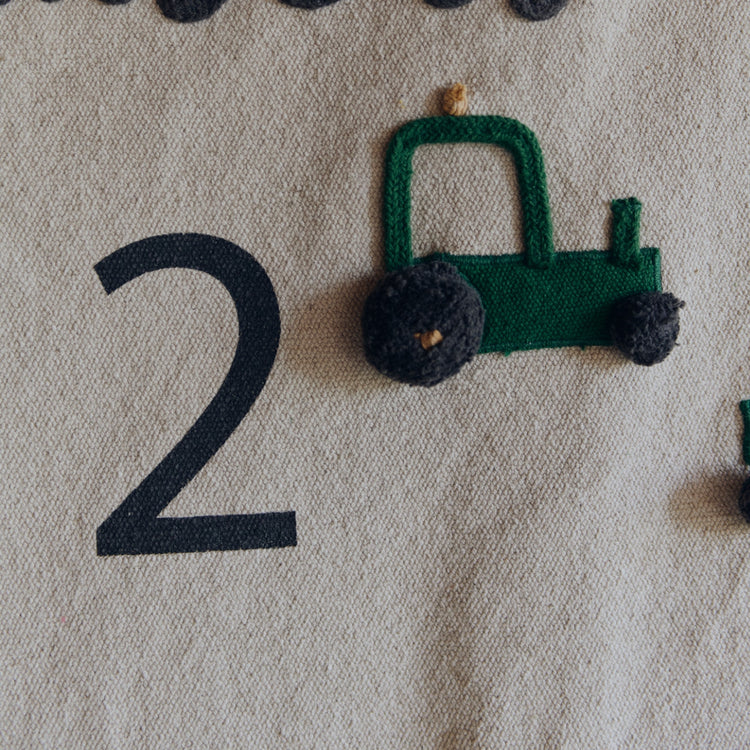Lorena Canals. Wall Hanger Farm Numbers