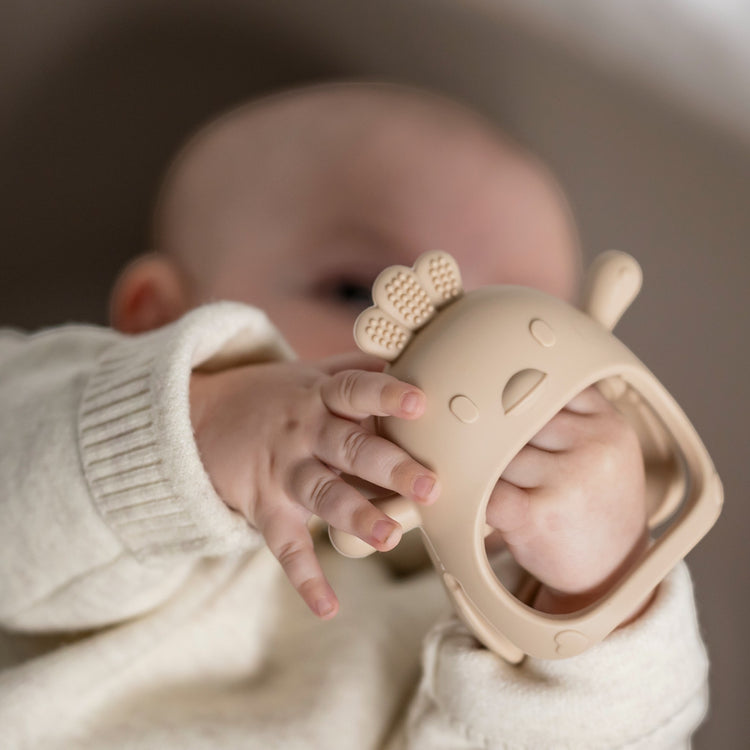 SILICON. Teether glove - Clay