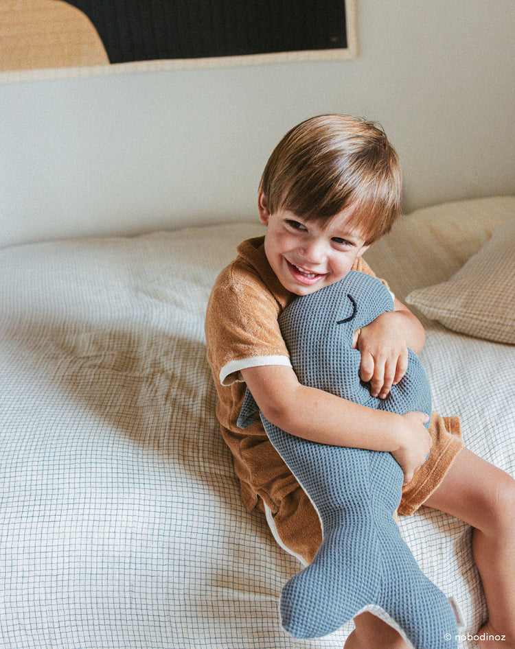 WABI SABI. Whale cushion