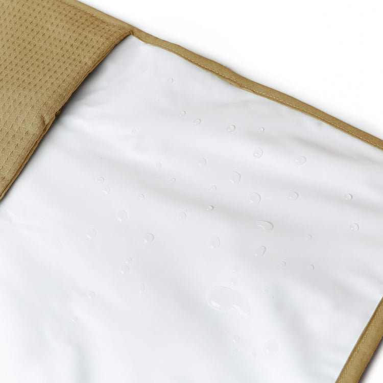 OPERA. Waterproof changing pad Mozart Olive Green