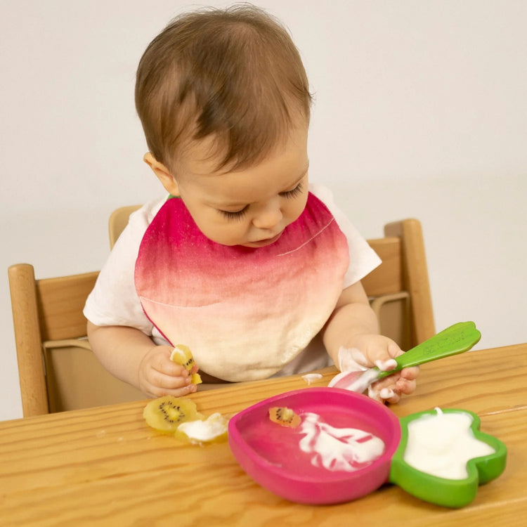 OLI&CAROL. Ramona the Radish Plate & Spoon Set