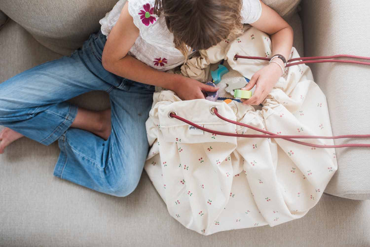 PLAY&GO. 2 in 1 storage bag and playmat. Cherry Cherry
