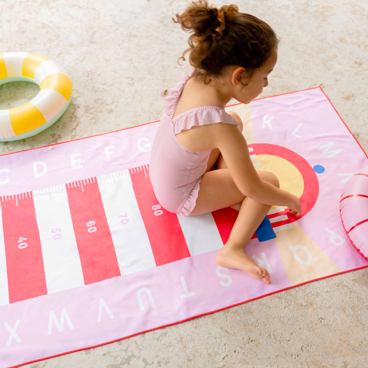 Quut. Play towel Lighthouse pink 180x100 cm