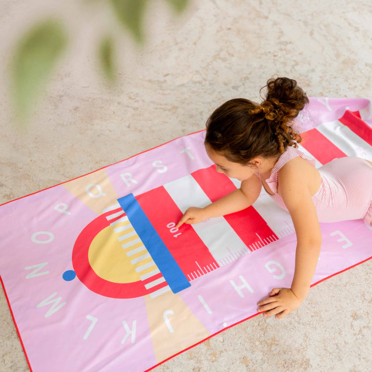 Quut. Play towel Lighthouse pink 180x100 cm