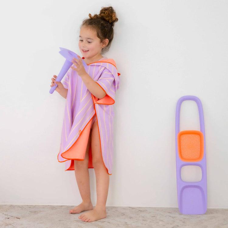 Quut. Poncho Lavender