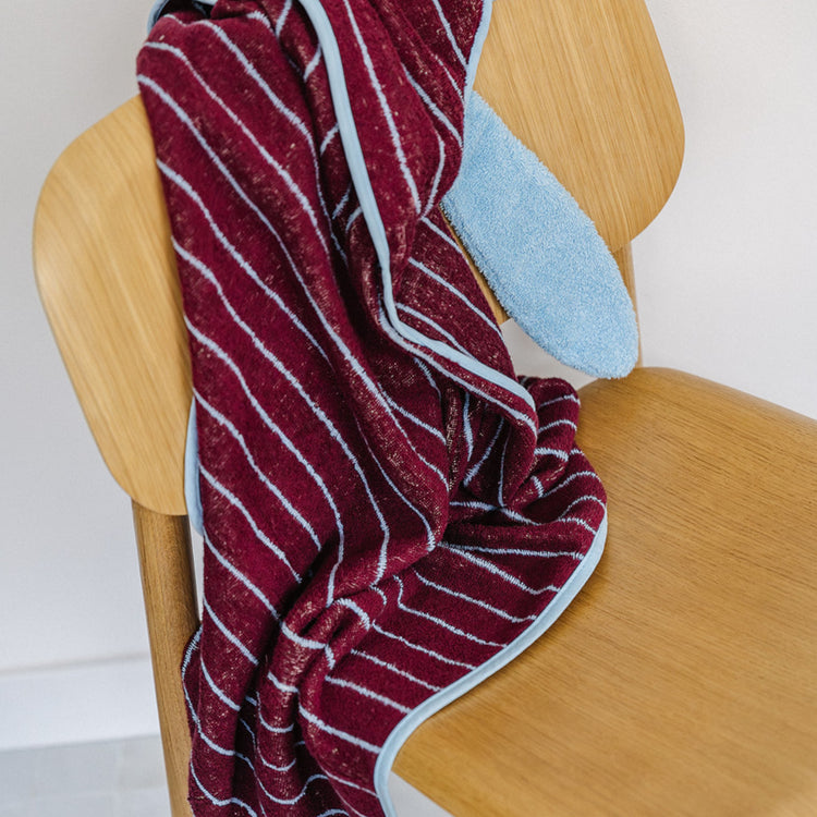 Quut. Μπουρνουζοπετσέτα κουνελάκι Burgundy 75x75
