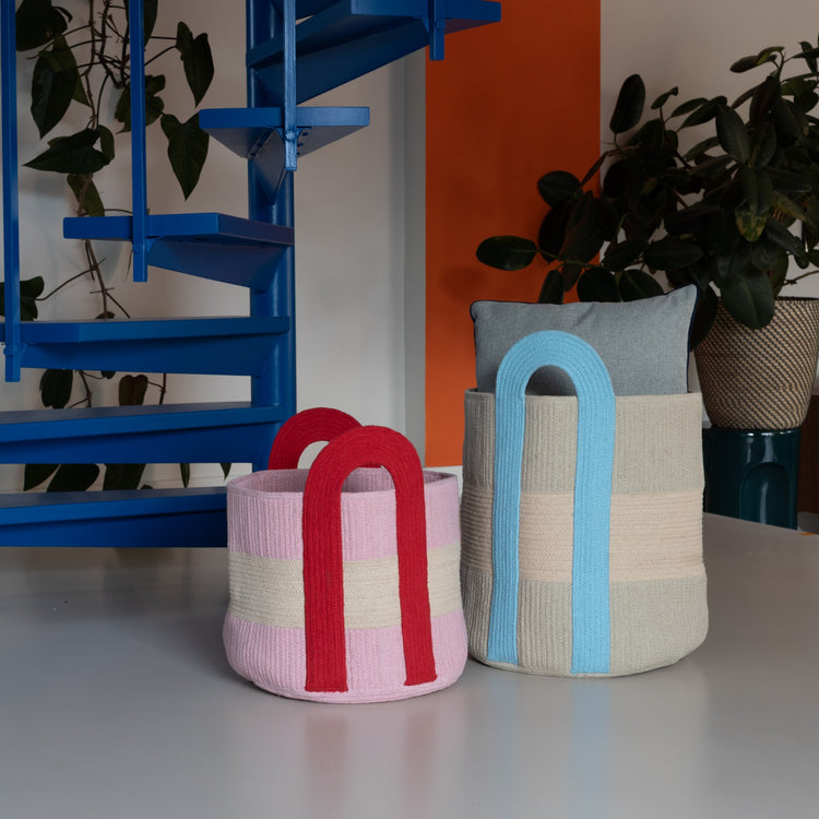 REMEMBER. Basket Colombo berry - small