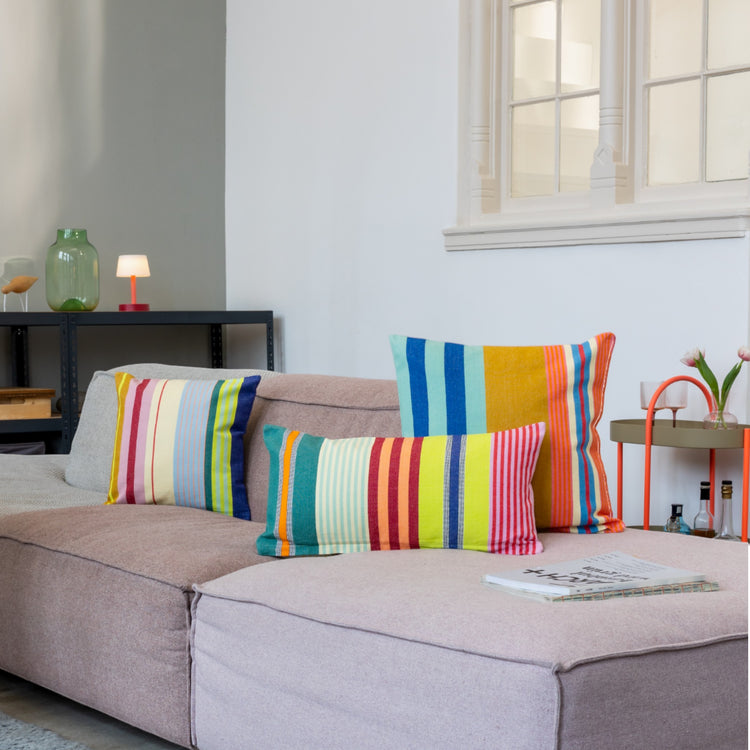 REMEMBER. Cotton cushion Belize