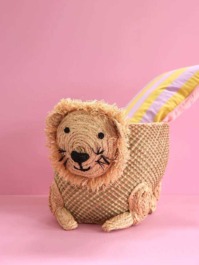 RICE. Seagrass Storage in Lion Shape