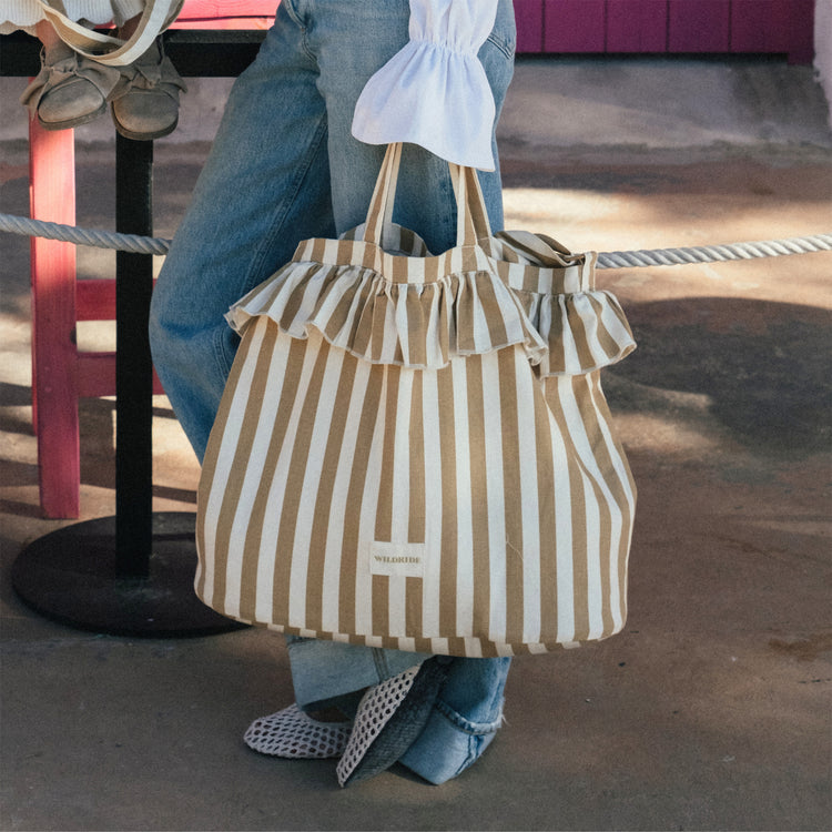 WILDRIDE. Τσάντα ώμου με βολάν Beige Stripe