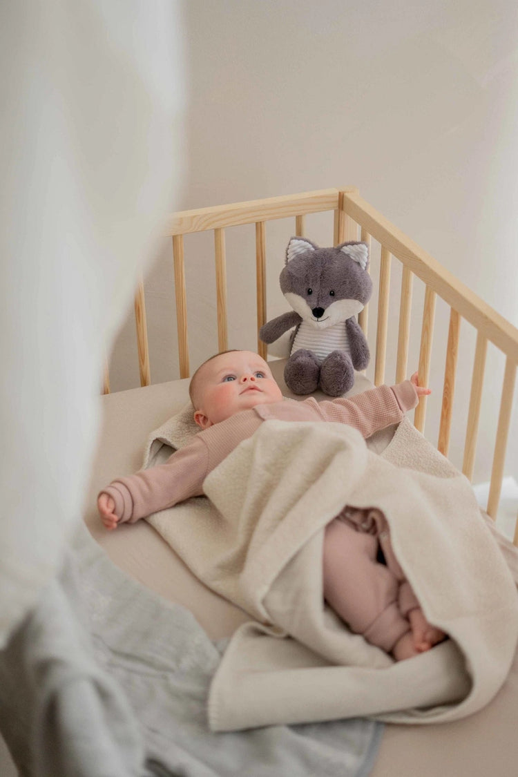 FLOW. Robin - Heartbeat comforter (grey)