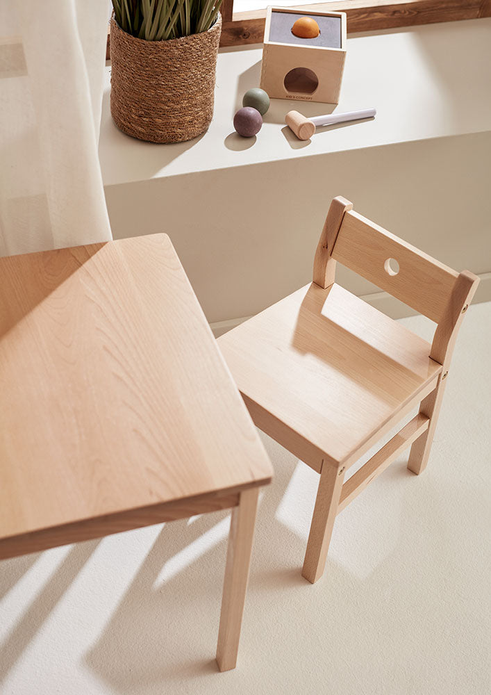 KIDS CONCEPT. Table Saga Blonde