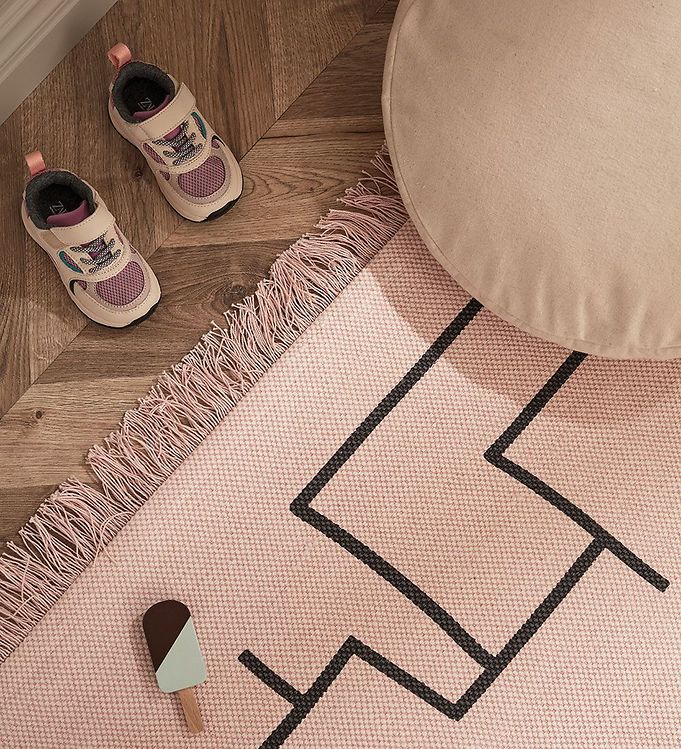 KIDS CONCEPT. Rug geometric pink 90x130 cm