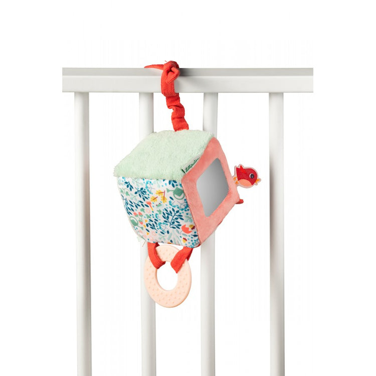LILLIPUTIENS. Activity Cube Alice