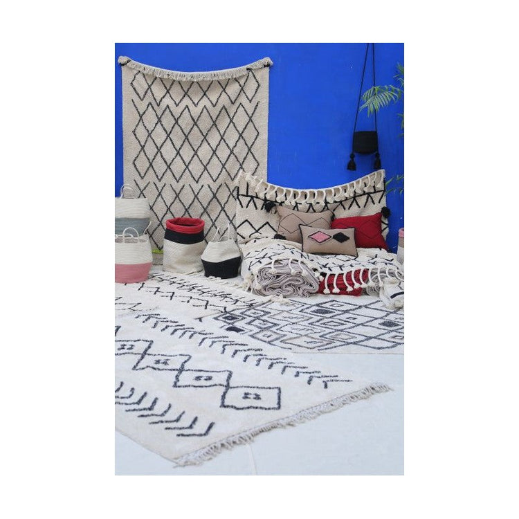 Lorena Canals. Basket Bazaar Aubergine 50X35