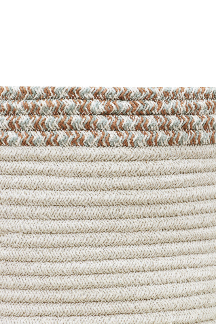 Lorena Canals. Basket Kilo Toffee
