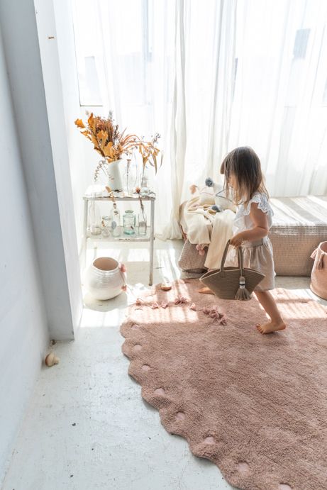 Lorena Canals. Room Rug Pine Cone Vintage Nude . 130x180 cm.