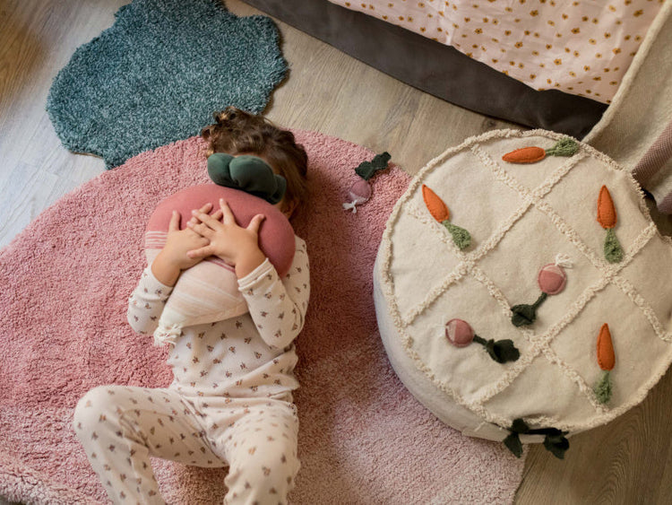 Lorena Canals. Washable Rug Ramona the Radish