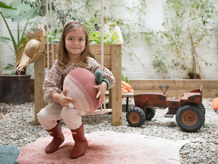 Lorena Canals. Washable Rug Ramona the Radish