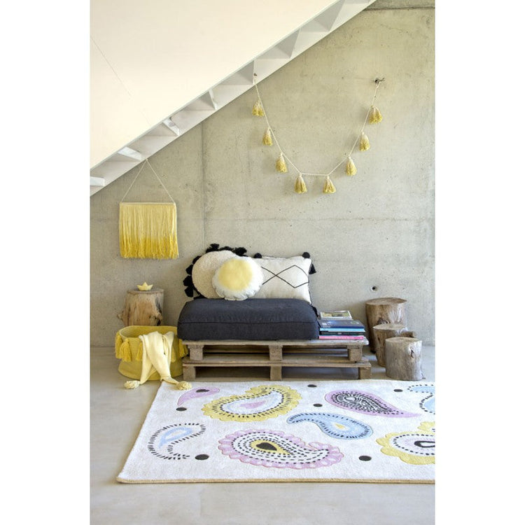 Lorena Canals. Garland Ponpon Tie-Dye (yellow)