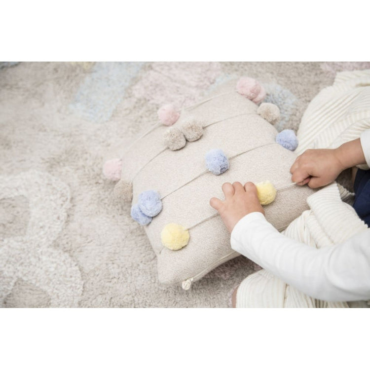 Lorena Canals. Cushion Abacus