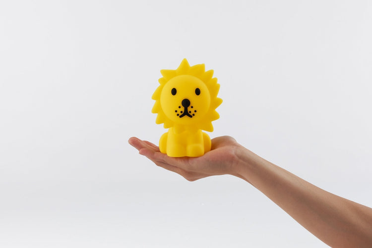 MR MARIA. Lion Bundle of Light lamp