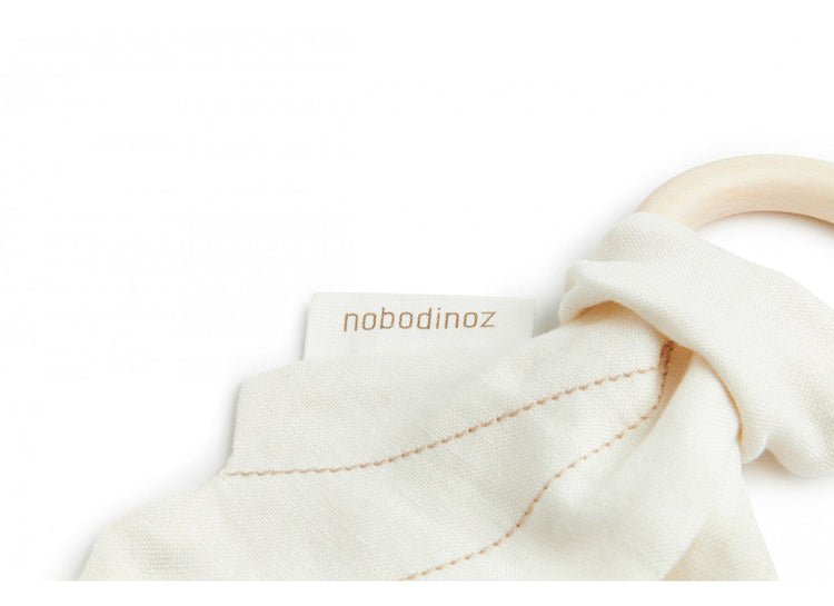 LIN. Ξύλινο μασητικό φτερά Off White
