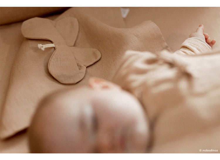 LIN. Butterfly doudou • Sand