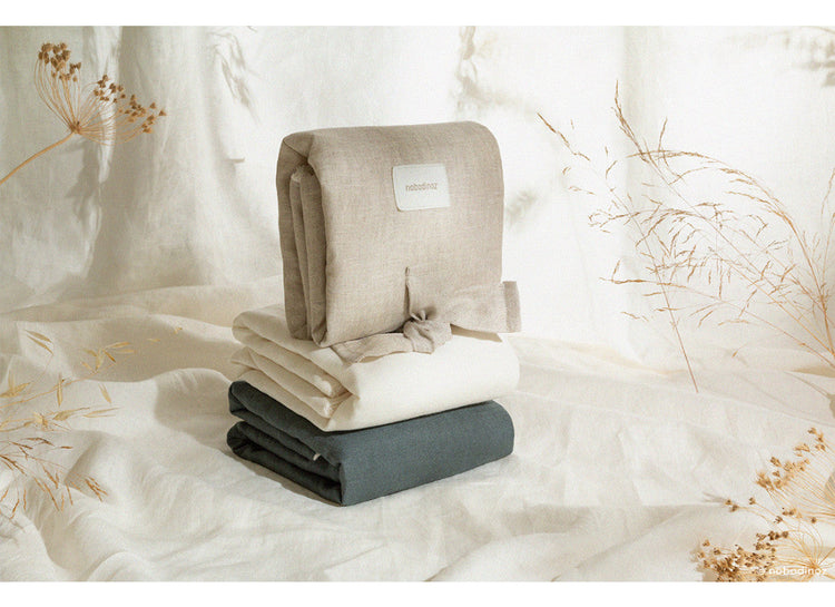 LIN. Waterproof changing pad •  Grenn Blue