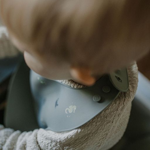 NOUI NOUI. Silicone Bib - Wild ocean