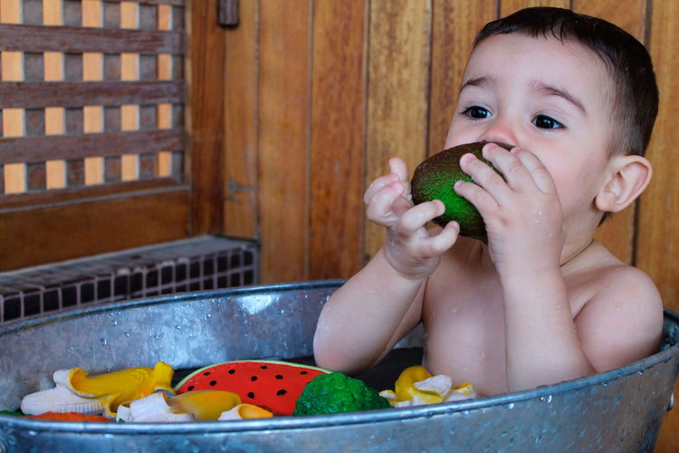 OLI&CAROL. Baby teether Arnold the avocado