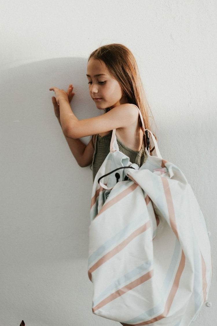 PLAY&GO. 2 in 1 storage bag and playmat. Outdoor Stripes