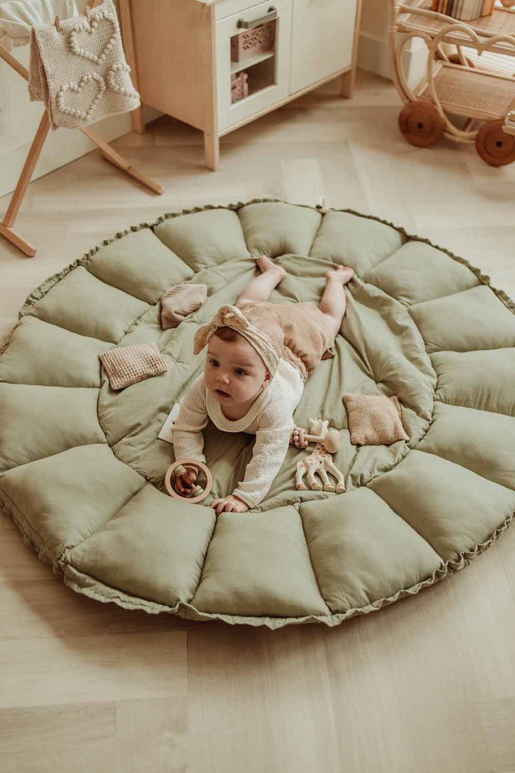 PLAY&GO. 3 in 1 Playmat - Bloom - Storage Bag. Meadow Green