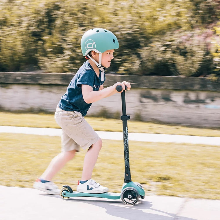 Scoot and Ride. Κράνος forest