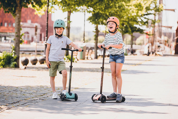 Scoot and Ride. Πατίνι Highway Kick 5 peach LED